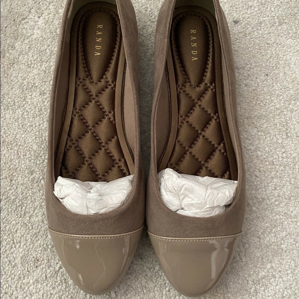 Japanese Brand Randa Flats 7 - Picture 2 of 3